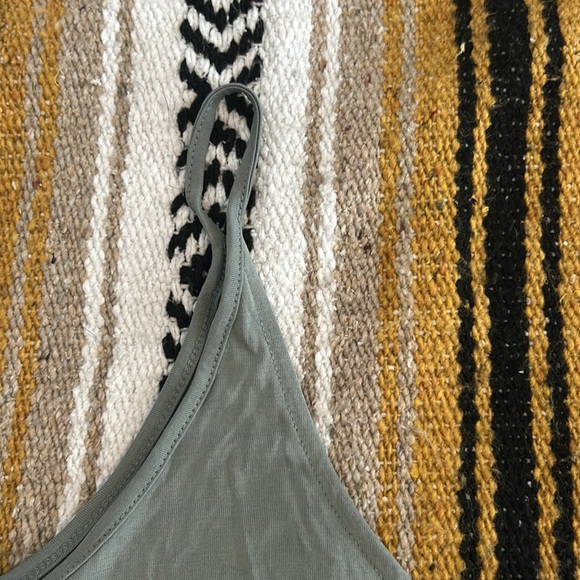 Silence + Noise Tank - Picture 2 of 5